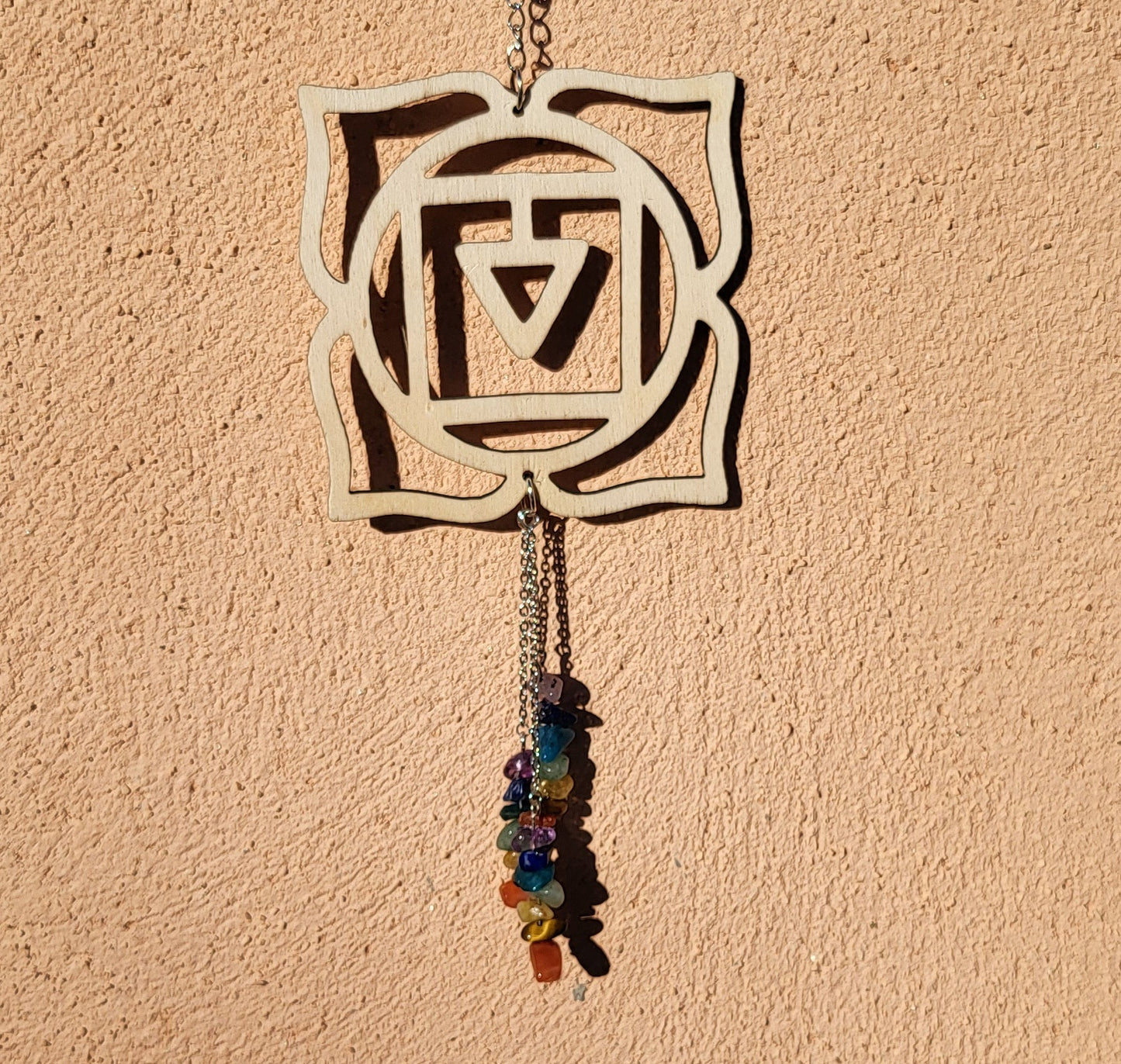 SUSPENSION MURALE 7 CHAKRAS en BOIS + PIERRES - DÉCORATION ZEN ARTISANALE, UNIQUE & ORIGINALE