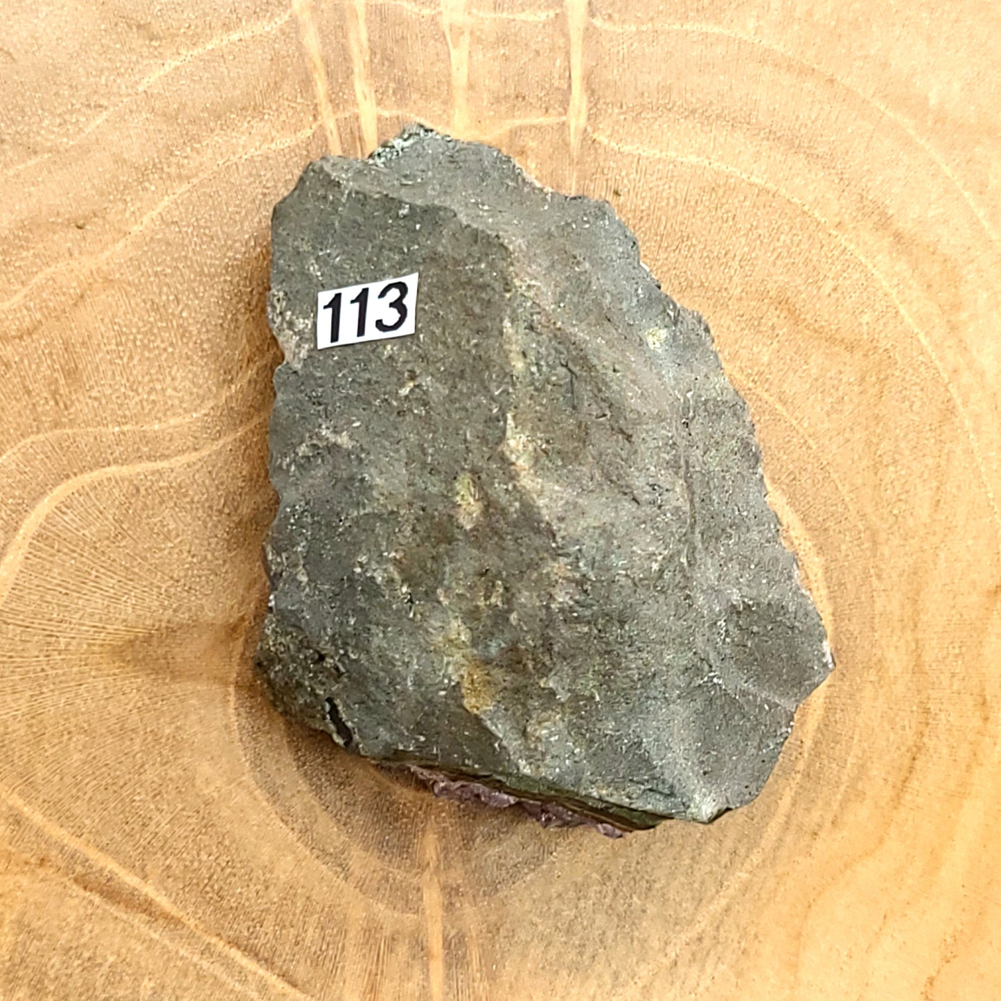 PETITE DRUSE N°113 EN CRISTAUX AMÉTHYSTE - PIERRE UNIQUE & ARTISANALE