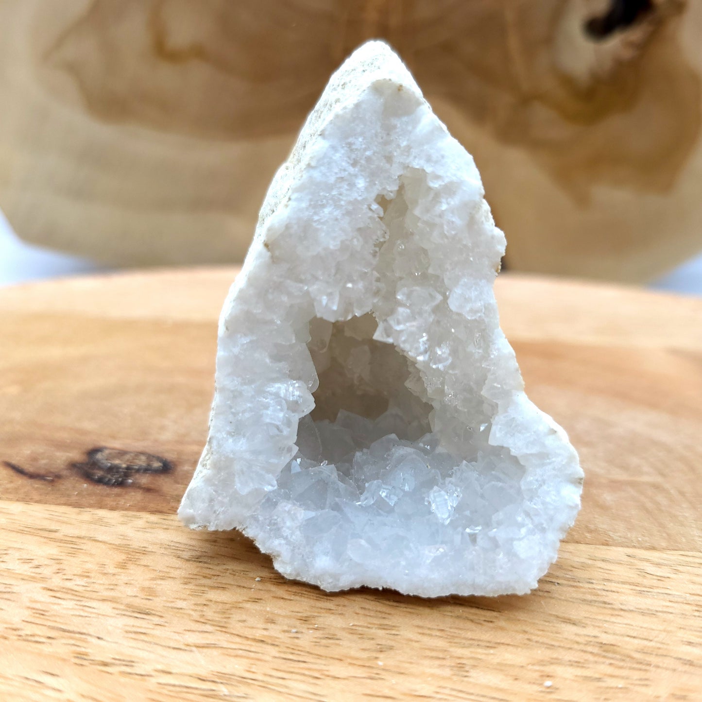 GÉODE UNIQUE N°133 EN PIERRE DE CRISTAL DE ROCHE