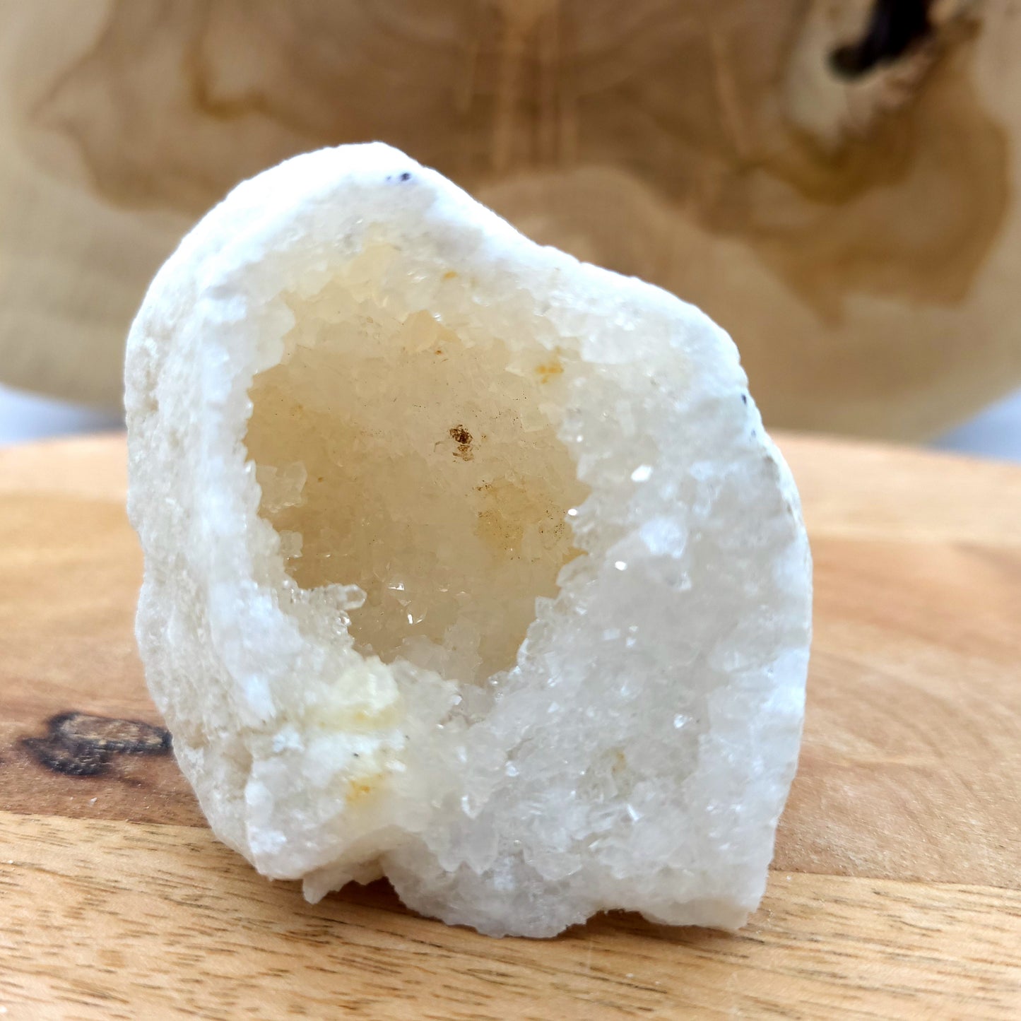 GÉODE UNIQUE N°135 EN PIERRE DE CRISTAL DE ROCHE