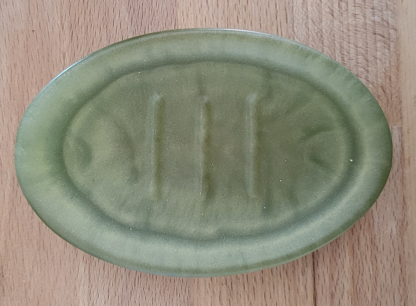 DIVERS SUPPORTS À SAVONS OVALES À RELIEFS - UNIQUES, ORIGINAUX & ARTISANAUX