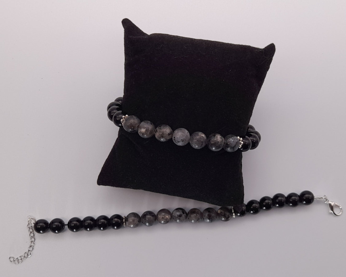BRACELETS EN DUO DE PERLES RONDES EN PIERRES DE LABRADORITE GRISE + ONYX NOIR - 2 TAILLES AU CHOIX - BIJOUX ARTISANAUX, UNIQUES & ORIGINAUX