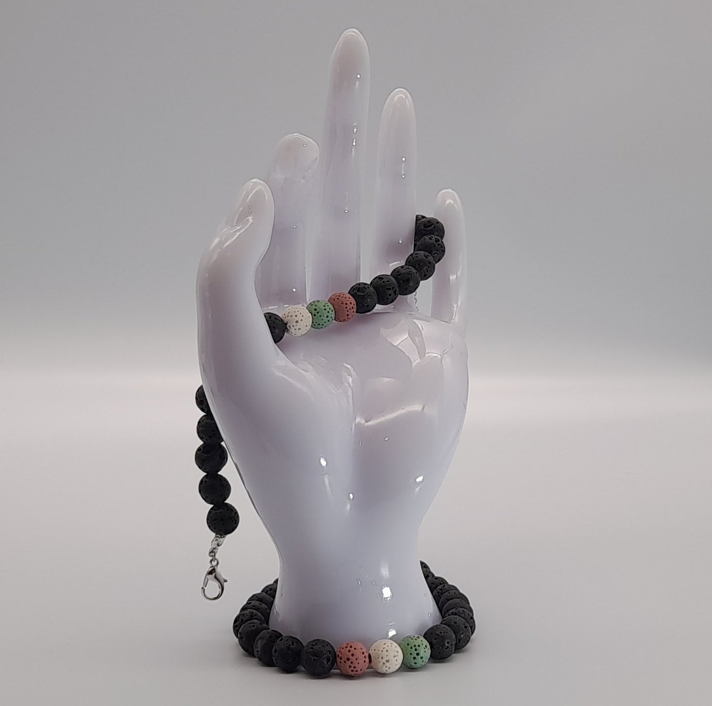 BRACELETS DE PERLES RONDES EN PIERRES DE LAVE MULTICOLORES - 2 TAILLES AU CHOIX - BIJOUX ARTISANAUX, UNIQUES & ORIGINAUX