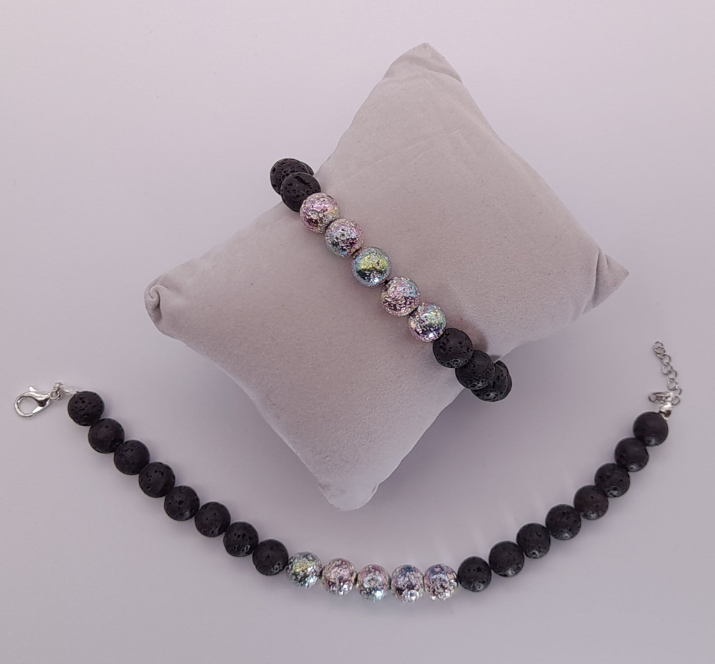 BRACELETS MULTICOLORES DE PERLES RONDES EN PIERRES DE LAVE NOIRES & IRISÉES - 2 TAILLES AU CHOIX - BIJOUX ARTISANAUX, UNIQUES & ORIGINAUX