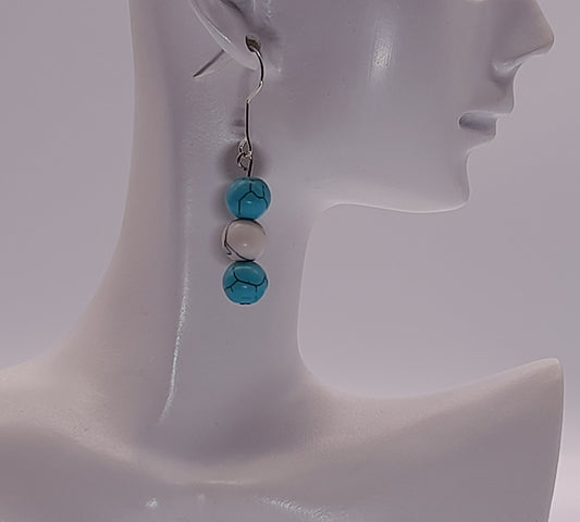 BOUCLES D'OREILLES DUO DE PIERRES HOWLITE - BIJOUX ARTISANAUX, UNIQUES & ORIGINAUX