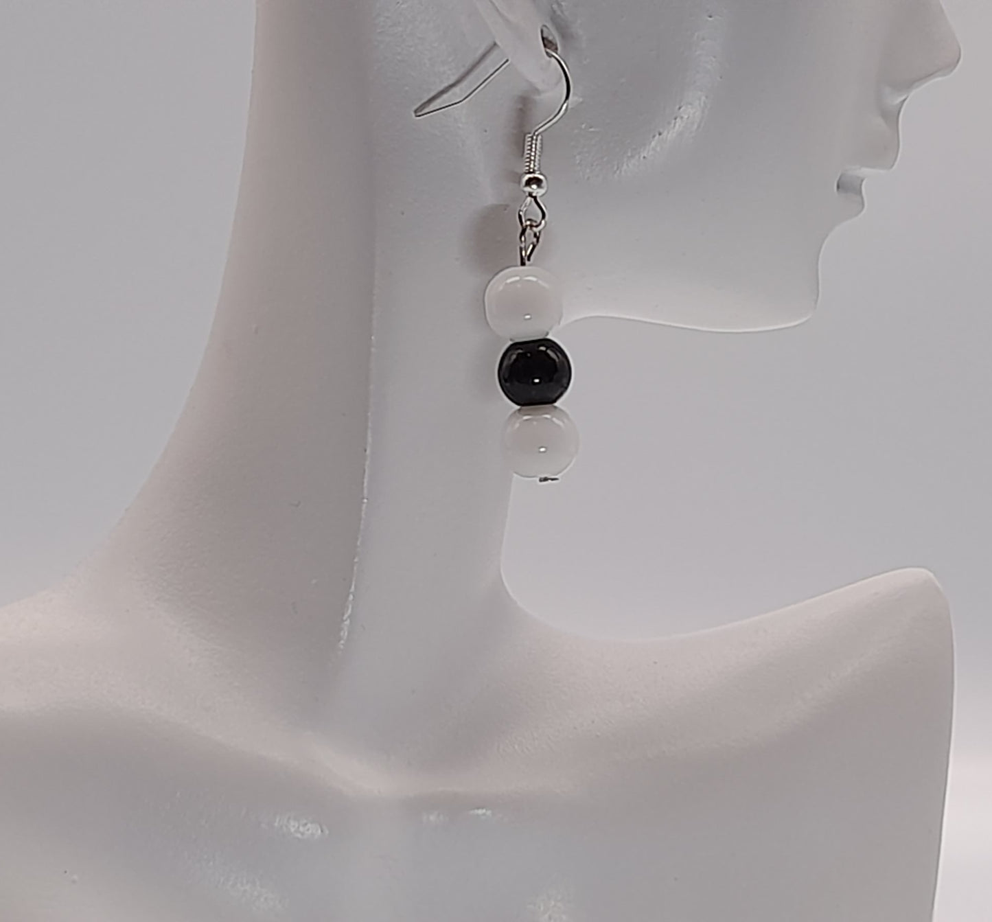 BOUCLES D'OREILLES DUO PIERRES ONYX NOIR & BLANC - BIJOUX ARTISANAUX, UNIQUES & ORIGINAUX