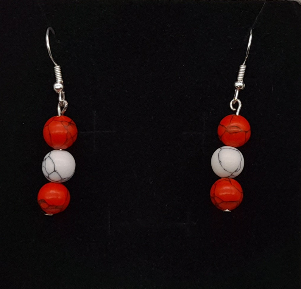 BOUCLES D'OREILLES DUO DE PIERRES HOWLITE - BIJOUX ARTISANAUX, UNIQUES & ORIGINAUX
