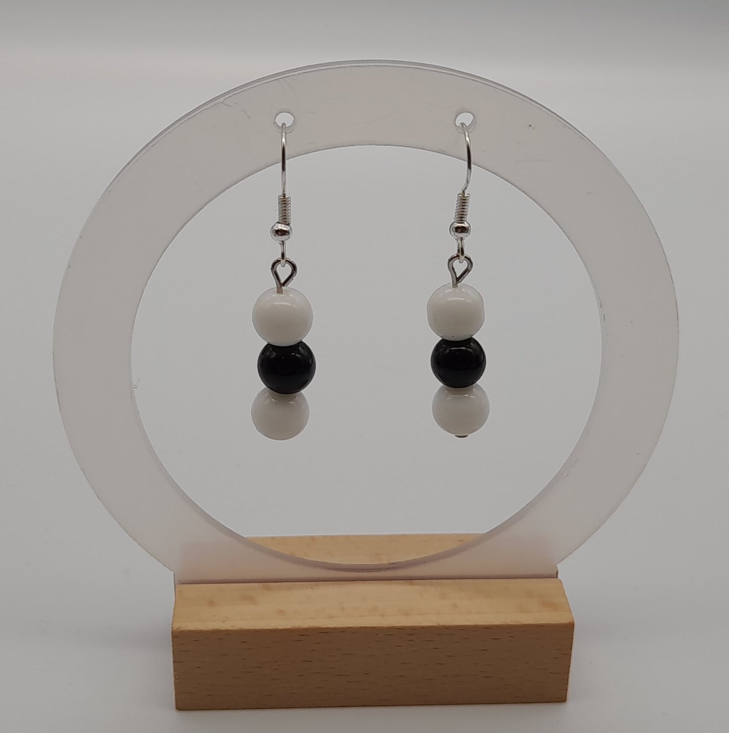 BOUCLES D'OREILLES DUO PIERRES ONYX NOIR & BLANC - BIJOUX ARTISANAUX, UNIQUES & ORIGINAUX