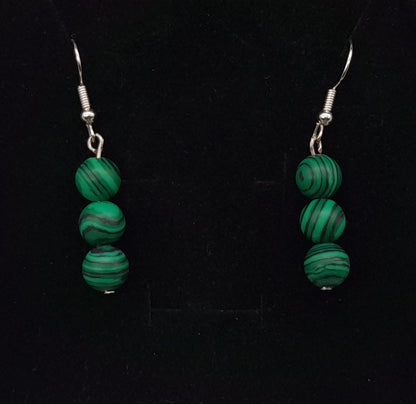 3 MODÈLES DE BOUCLES D'OREILLES PERLES RONDES EN PIERRE DE MALACHITE - BIJOUX ARTISANAUX, UNIQUES & ORIGINAUX