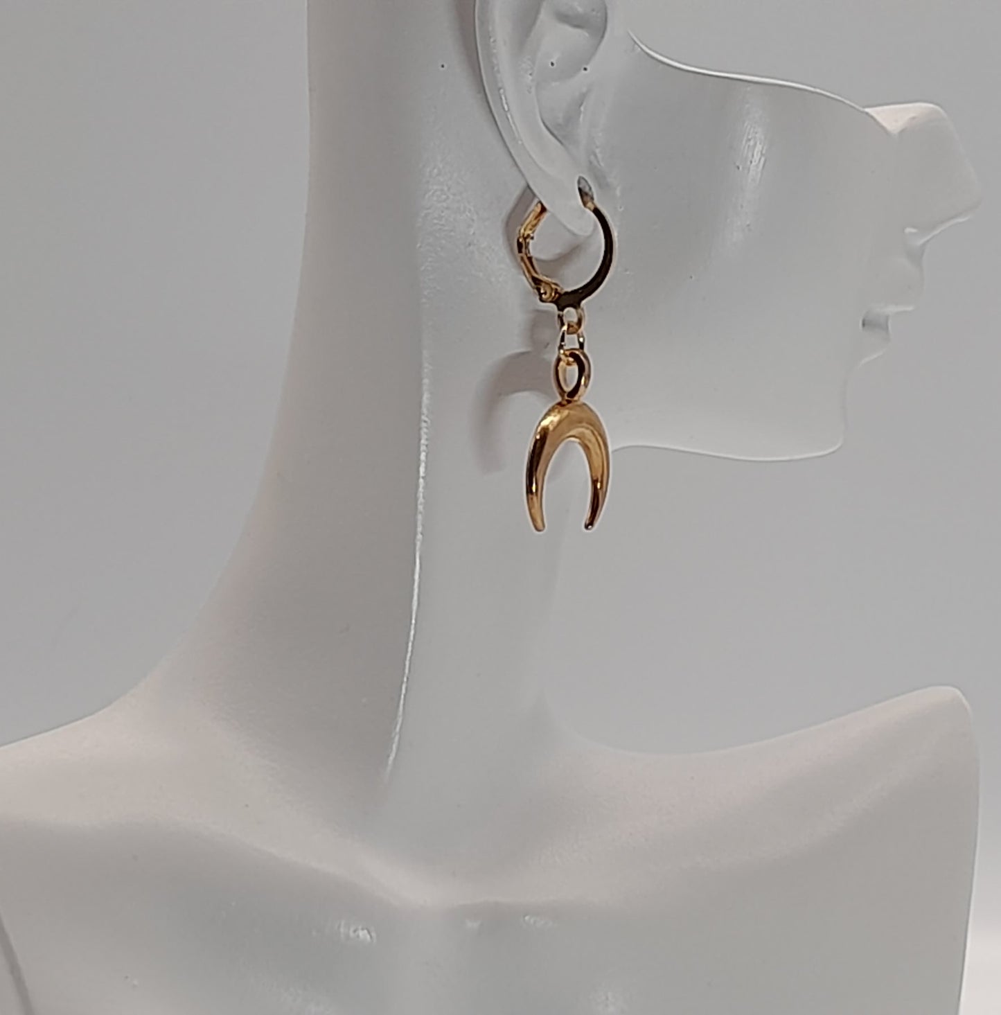 BOUCLES D'OREILLES " PLANÈTE TERRE ou CROISSANT DE LUNE " 2 MODÈLES - BIJOUX BRELOQUES FANTAISIES AU CHOIX