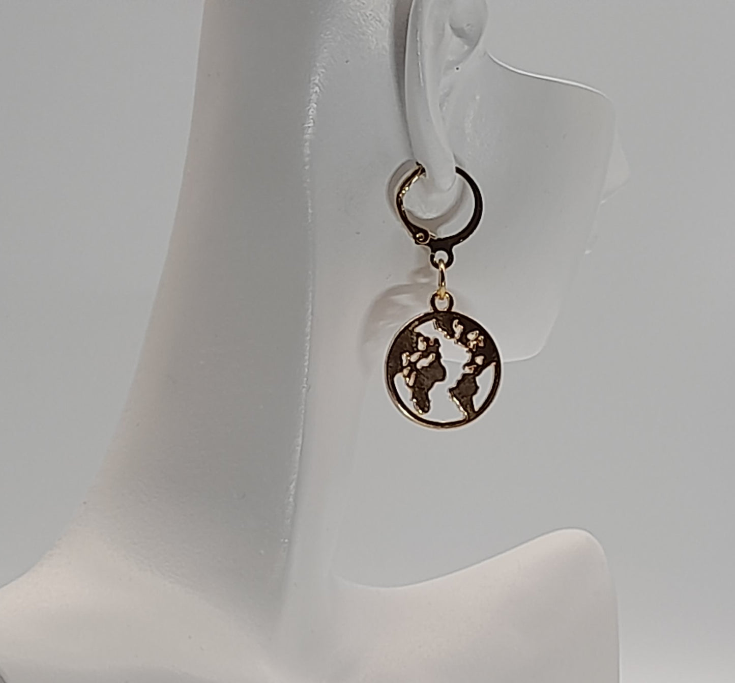 BOUCLES D'OREILLES " PLANÈTE TERRE ou CROISSANT DE LUNE " 2 MODÈLES - BIJOUX BRELOQUES FANTAISIES AU CHOIX