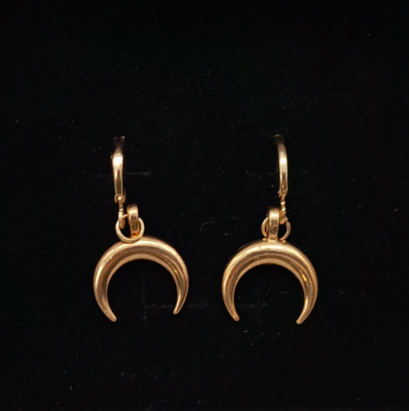 BOUCLES D'OREILLES " PLANÈTE TERRE ou CROISSANT DE LUNE " 2 MODÈLES - BIJOUX BRELOQUES FANTAISIES AU CHOIX