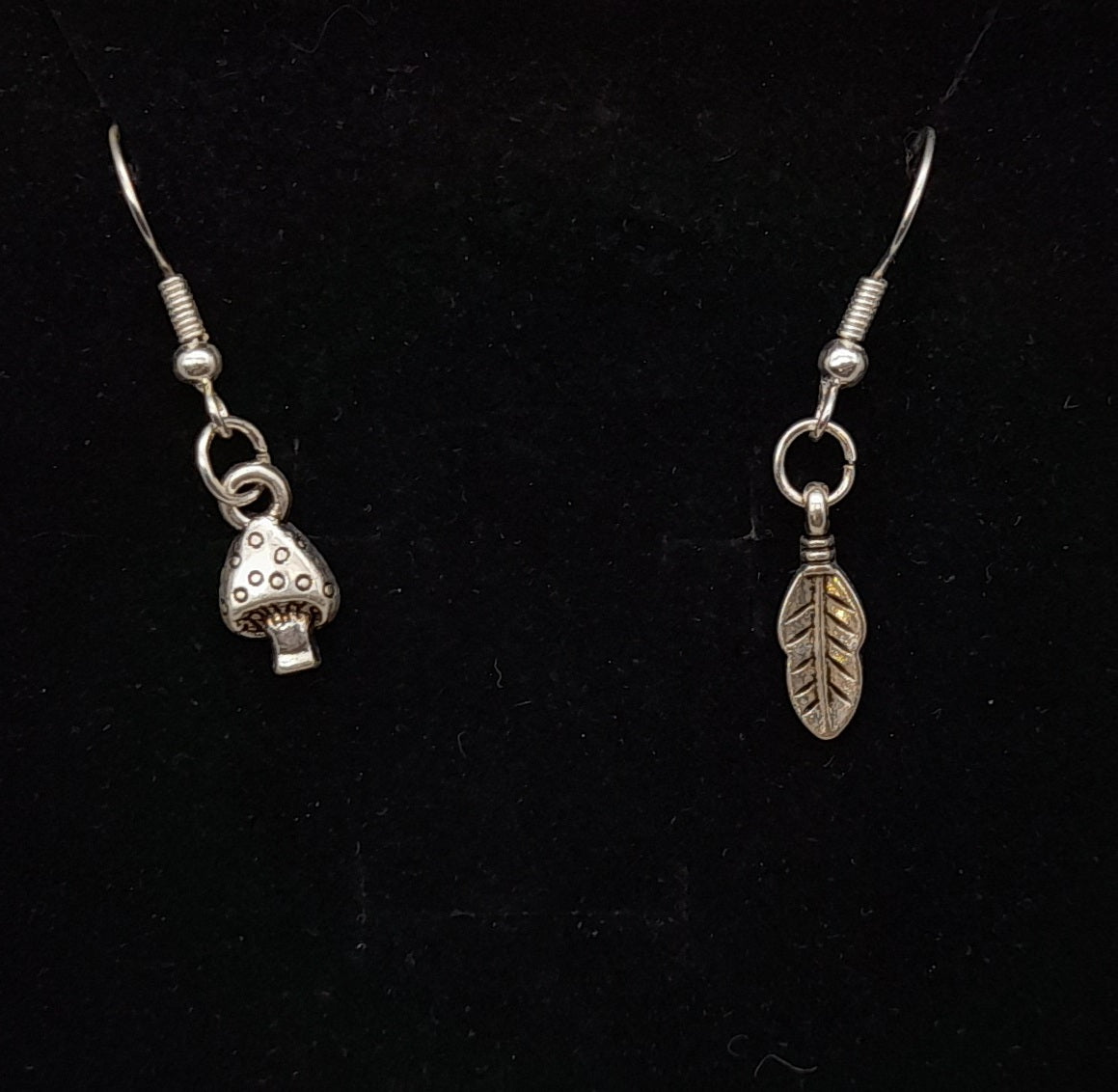 BOUCLES D'OREILLES DUO ORIGINAL " FLEUR TOURNESOL ou CHAMPIGNON + FEUILLE " - BIJOUX FANTAISIES AU CHOIX