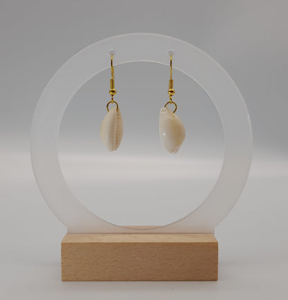 BOUCLES D'OREILLES + COQUILLAGES (CAURIS) - BIJOUX FANTAISIES UNIQUES, ORIGINAUX & ARTISANAUX