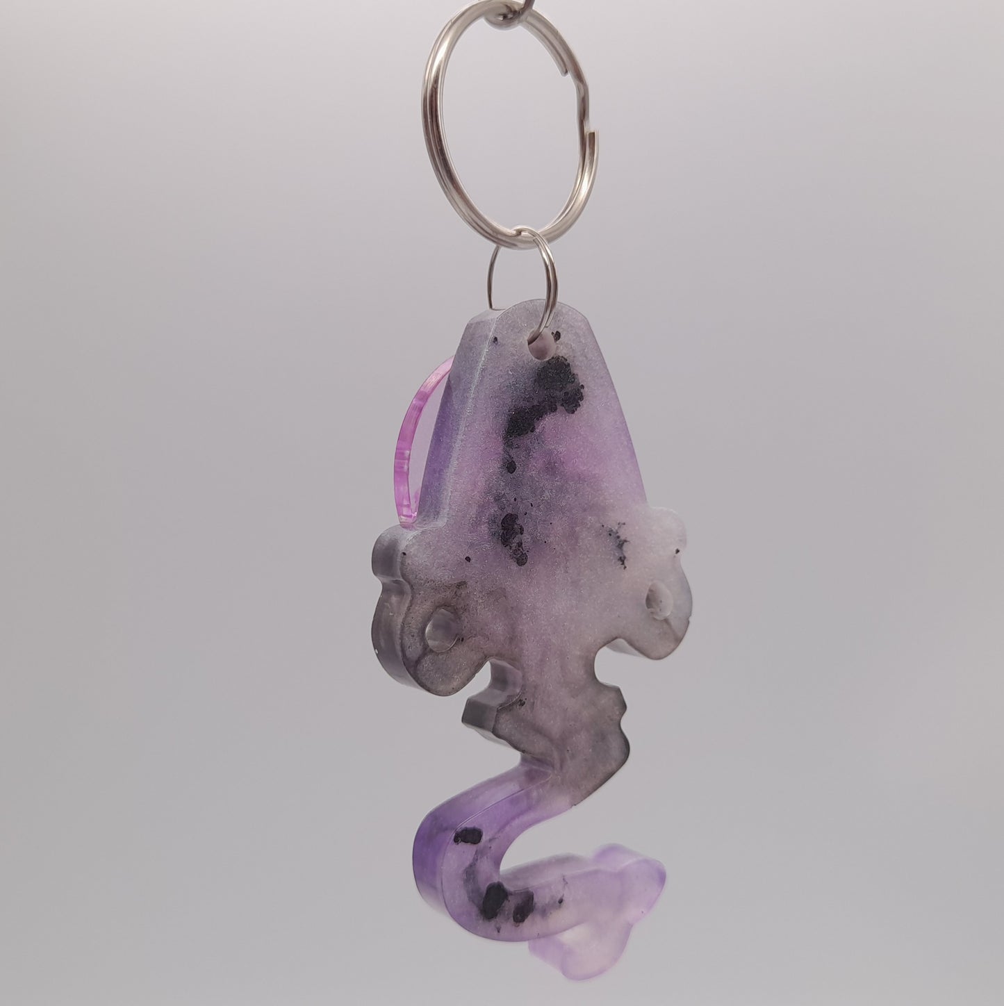 PORTES CLÉS " VIOLETS NOIRS " SIGNES ASTROLOGIQUES DU ZODIAQUE + CONSTELLATIONS - BIJOUX DE SAC FANTAISIES ORIGINAUX, UNIQUES & ARTISANAUX