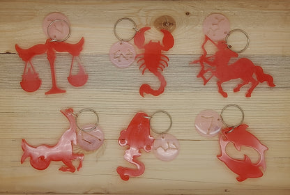 PORTES CLÉS " ROUGES " SIGNES ASTROLOGIQUES DU ZODIAQUE + CONSTELLATIONS - BIJOUX DE SACS FANTAISIES ORIGINAUX, UNIQUES & ARTISANAUX