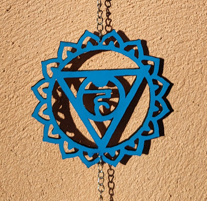 SUSPENSIONS MURALES 7 CHAKRAS + POSITIONS DE YOGA MULTICOLORES EN BOIS - DÉCORATIONS ZEN ARTISANALES, UNIQUES & ORIGINALES