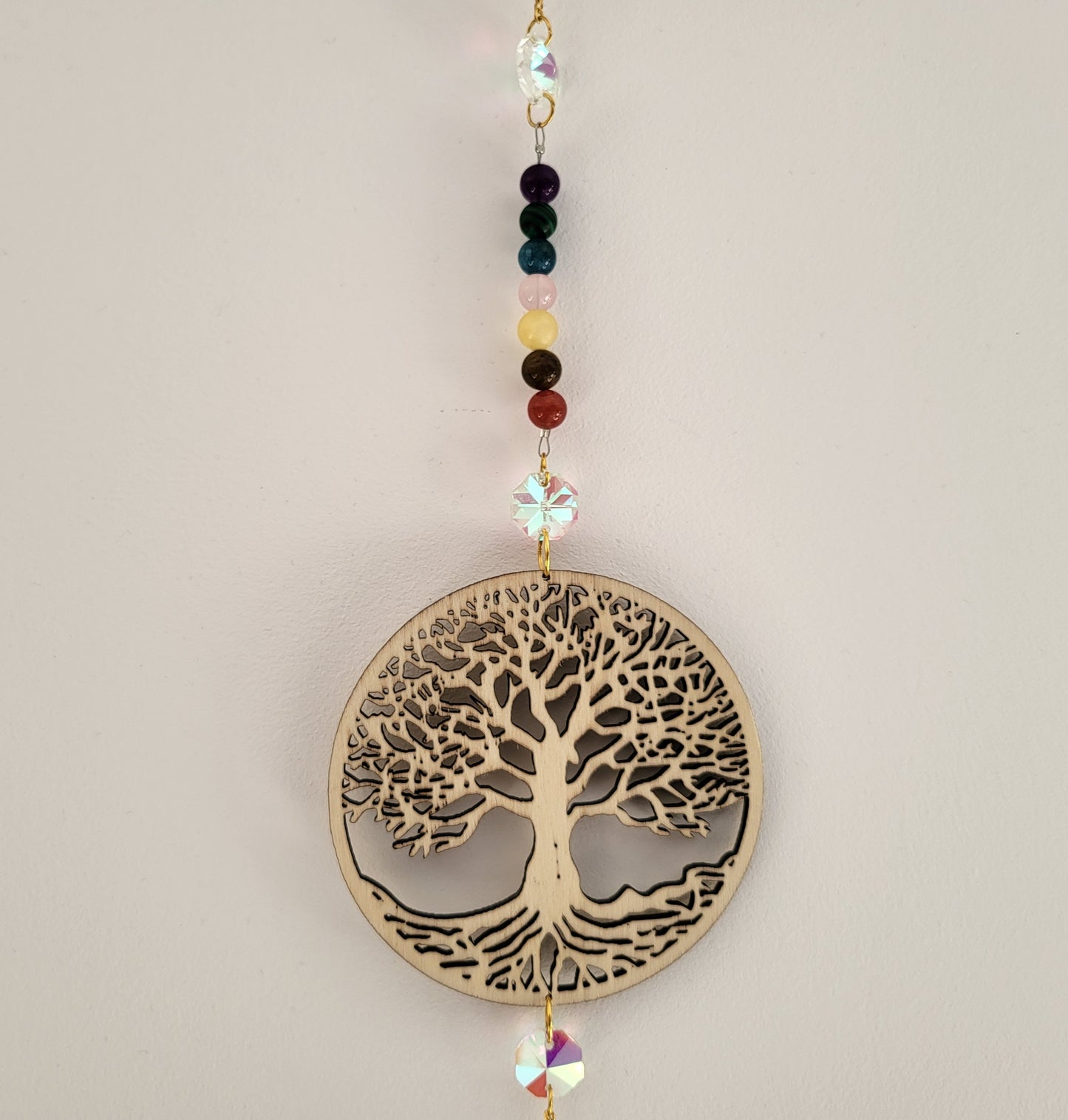 DÉCORATION SUNCATCHER 7 CHAKRAS EN PIERRES + ARBRE de VIE EN BOIS - ATTRAPE SOLEIL UNIQUE, ARTISANAL & ORIGINAL