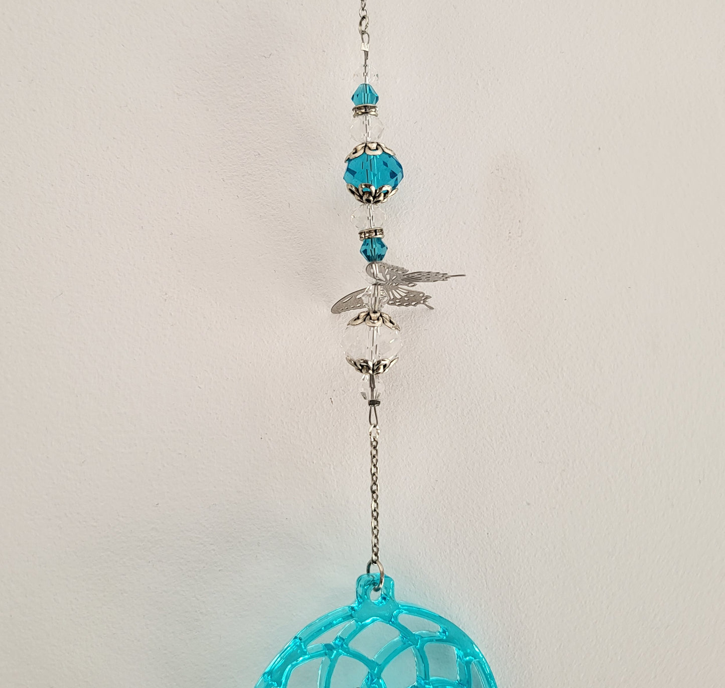 DÉCORATION " 2 EN 1 "  DREAMCATCHER + SUNCATCHER TONS BLEUS + PAPILLON - (ATTRAPE-RÊVES avec un ATTRAPE SOLEIL) UNIQUE, ARTISANAL & ORIGINAL