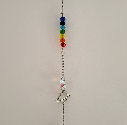 DÉCORATION SUNCATCHER " UNIVERS + 7 CHAKRAS " avec SOLEILS & PLANÈTE SATURNE - ATTRAPE SOLEIL UNIQUE, ARTISANAL & ORIGINAL