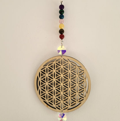 DÉCORATION SUNCATCHER 7 CHAKRAS EN PIERRES & FLEUR de VIE EN BOIS + MARGUERITE - ATTRAPE SOLEIL UNIQUE, ARTISANAL & ORIGINAL