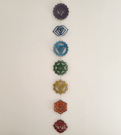 SUSPENSIONS MURALES 7 CHAKRAS + POSITIONS DE YOGA MULTICOLORES EN BOIS - DÉCORATIONS ZEN ARTISANALES, UNIQUES & ORIGINALES