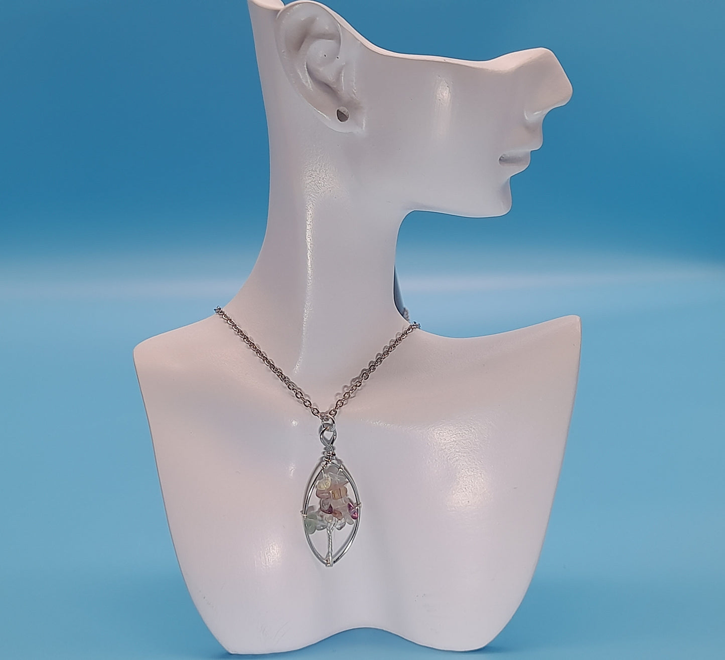 DIVERS COLLIERS + PENDENTIFS ARBRES DE VIE EN PIERRE DE FLUORINE - BIJOUX ARTISANAUX, UNIQUES & ORIGINAUX