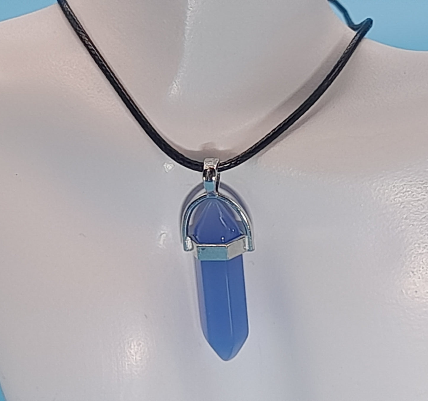 COLLIERS + PENDENTIFS DOUBLE POINTE EN VERRE - BIJOUX FANTAISIES DIVERS COLORIS AU CHOIX