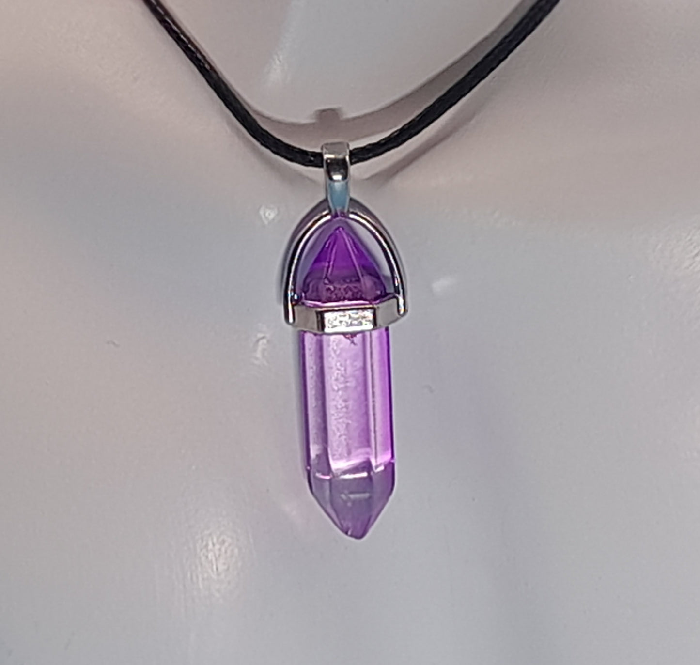 COLLIERS + PENDENTIFS DOUBLE POINTE EN VERRE - BIJOUX FANTAISIES DIVERS COLORIS AU CHOIX