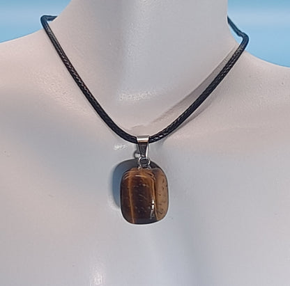 COLLIERS PENDENTIFS ÉTOILES ou CUBES EN PIERRE OEIL DU TIGRE - BIJOUX ARTISANAUX, UNIQUES & ORIGINAUX