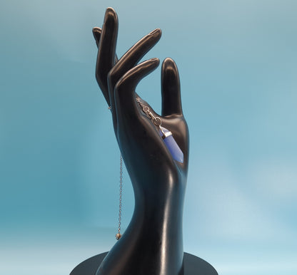 DIVERS PENDULES DE RADIESTHÉSIE EN VERRE MULTICOLORES AU CHOIX