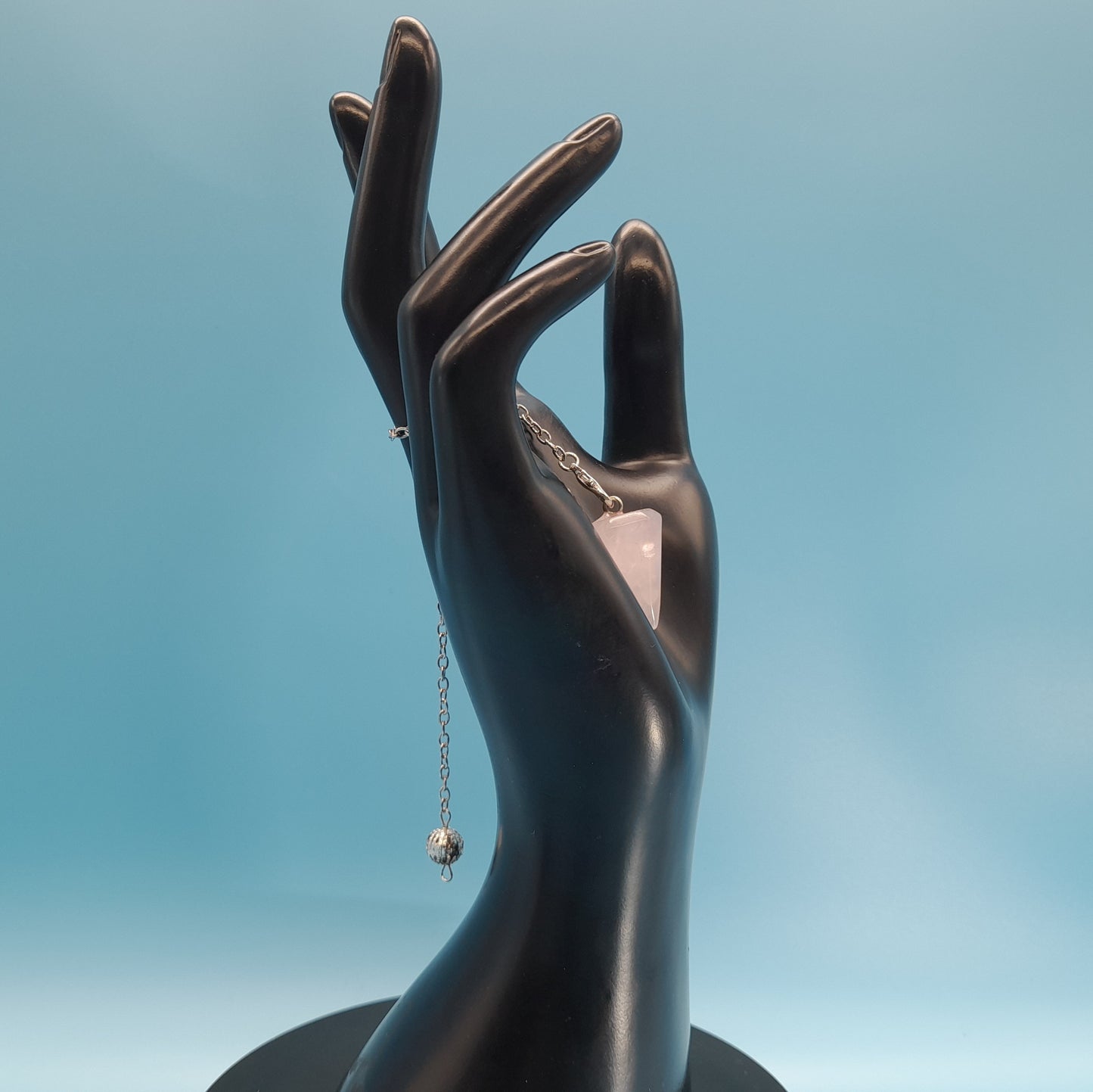 PENDULE DE RADIESTHÉSIE EN PIERRE DE QUARTZ BLANC - BIJOU ARTISANAL, UNIQUE & ORIGINAL