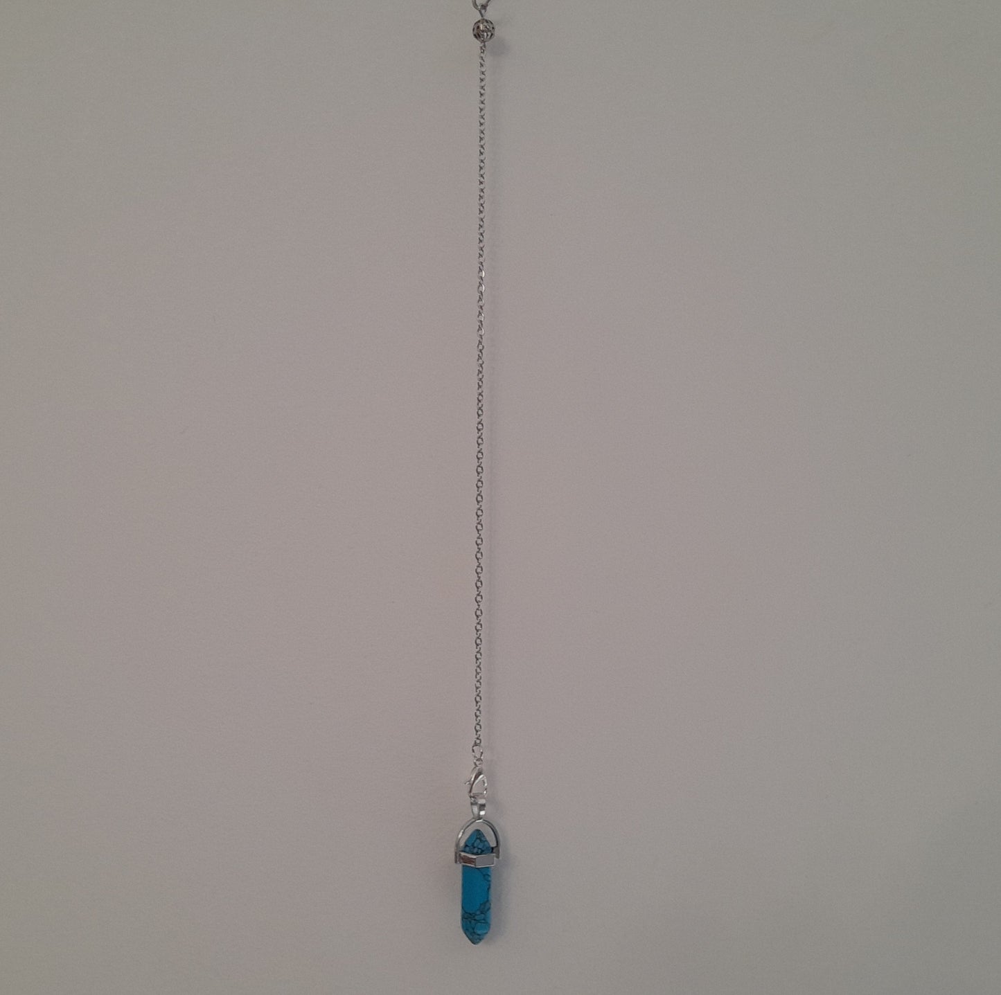 DIVERS PENDULES FANTAISIES DE RADIESTHÉSIE EN RÉSINE MULTICOLORES