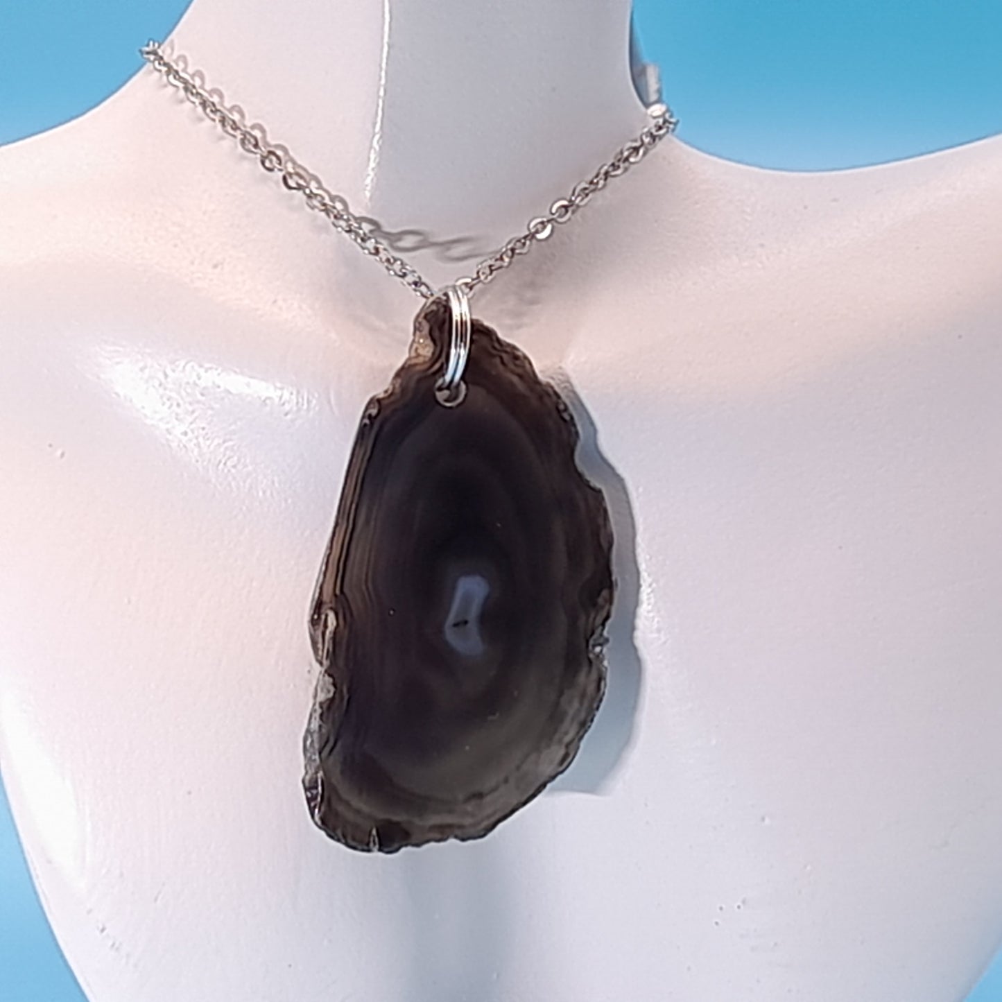 DIVERS COLLIERS EN PIERRE D' AGATE GRISE & NOIRE - BIJOUX ARTISANAUX, UNIQUES & ORIGINAUX