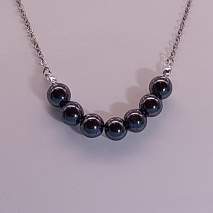 COLLIER DE 7 PERLES EN PIERRE HÉMATITE - BIJOU ARTISANAL, UNIQUE & ORIGINAL