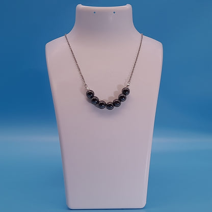 COLLIER DE 7 PERLES EN PIERRE HÉMATITE - BIJOU ARTISANAL, UNIQUE & ORIGINAL