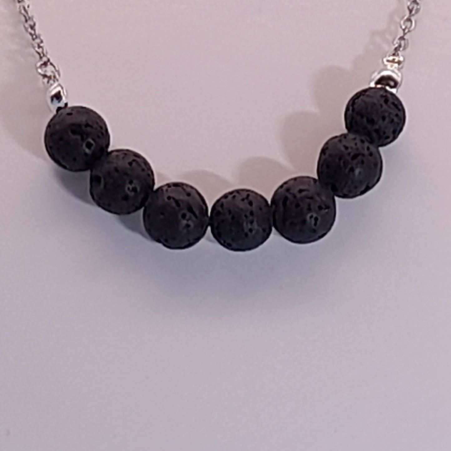 COLLIER DE 7 PERLES EN PIERRE DE LAVE - BIJOU ARTISANAL, UNIQUE & ORIGINAL