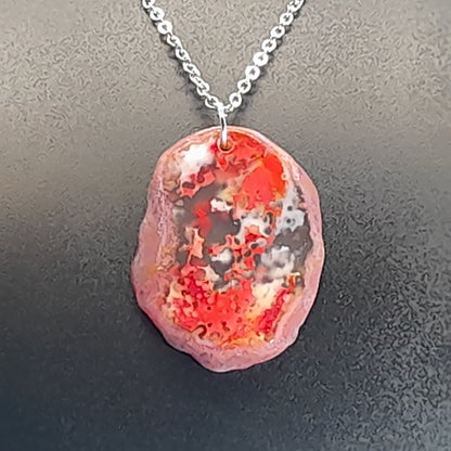 DIVERS COLLIERS EN PIERRE D' AGATE ROUGE & ROSE - BIJOUX ARTISANAUX, UNIQUES & ORIGINAUX