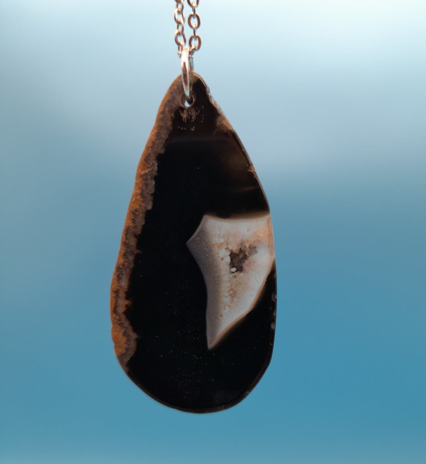 DIVERS COLLIERS EN PIERRE D' AGATE GRISE & NOIRE - BIJOUX ARTISANAUX, UNIQUES & ORIGINAUX