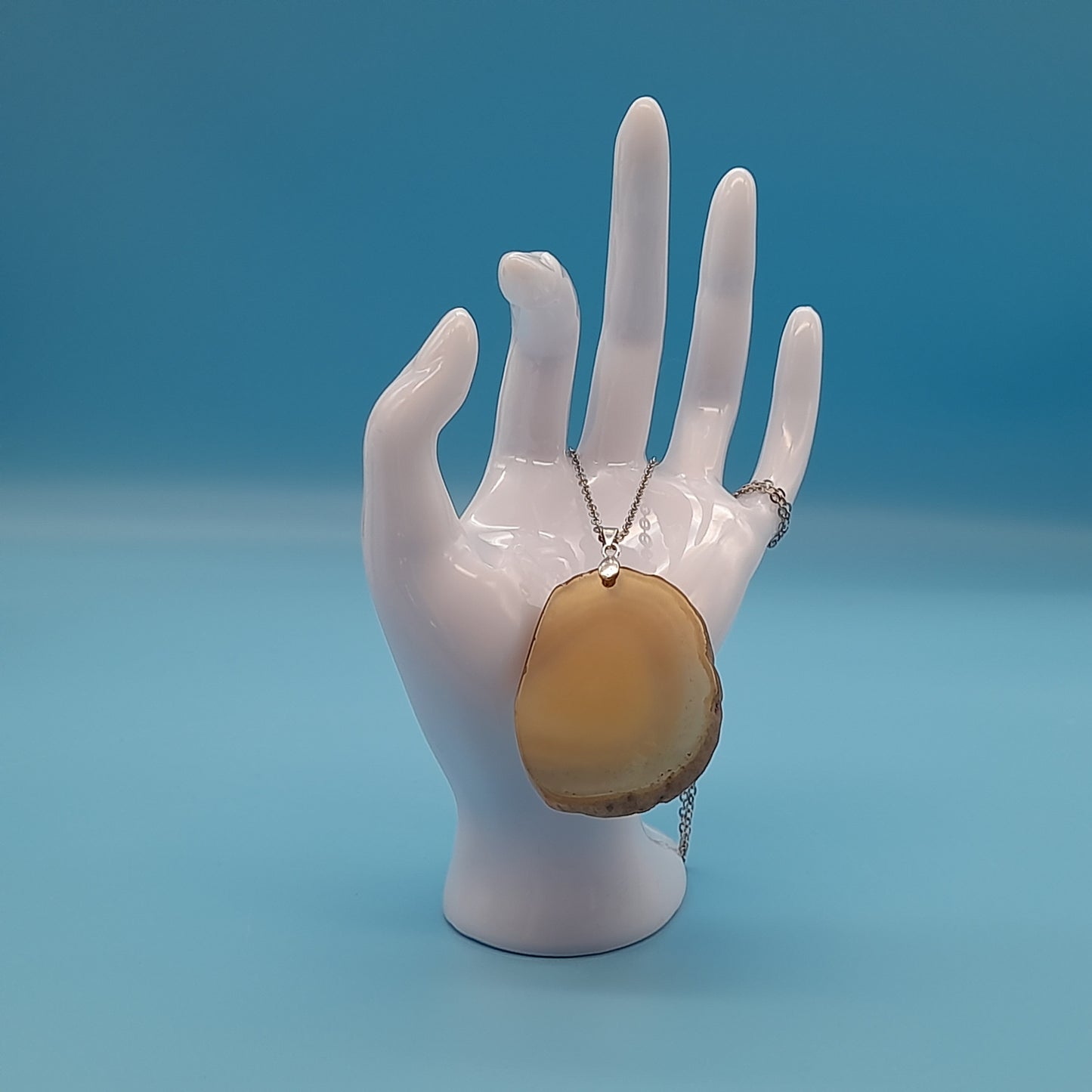 DIVERS COLLIERS EN PIERRE D' AGATE BEIGE, MARRON CHOCOLAT - BIJOUX ARTISANAUX, UNIQUES & ORIGINAUX