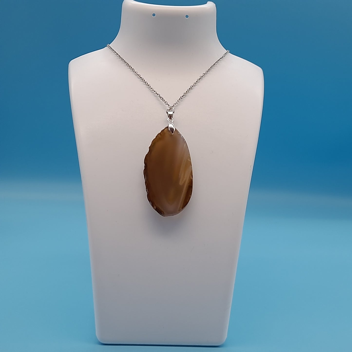 DIVERS COLLIERS EN PIERRE D' AGATE BEIGE, MARRON CHOCOLAT - BIJOUX ARTISANAUX, UNIQUES & ORIGINAUX