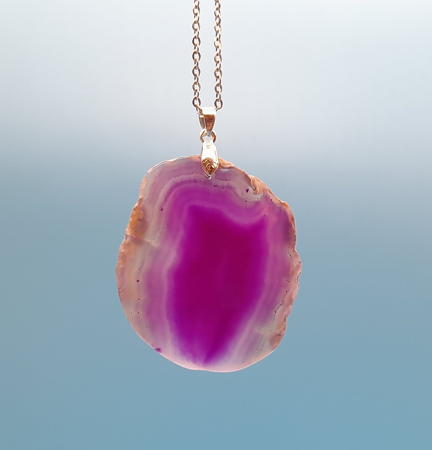 DIVERS COLLIERS EN PIERRE D' AGATE VIOLETTE, MAUVE & ROSE - BIJOUX ARTISANAUX, UNIQUES & ORIGINAUX