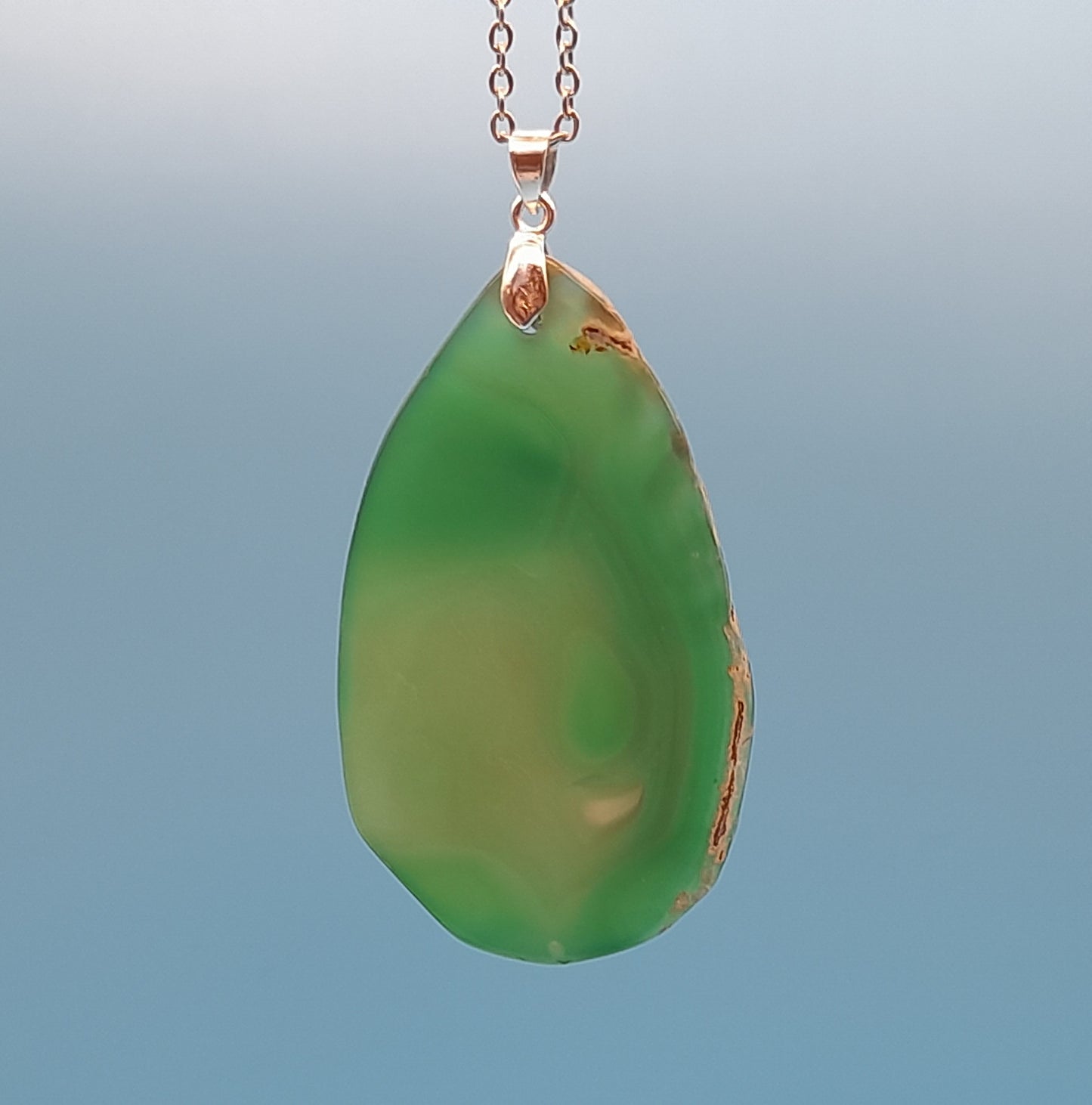 DIVERS COLLIERS EN PIERRE D' AGATE VERTE - BIJOUX ARTISANAUX, UNIQUES & ORIGINAUX