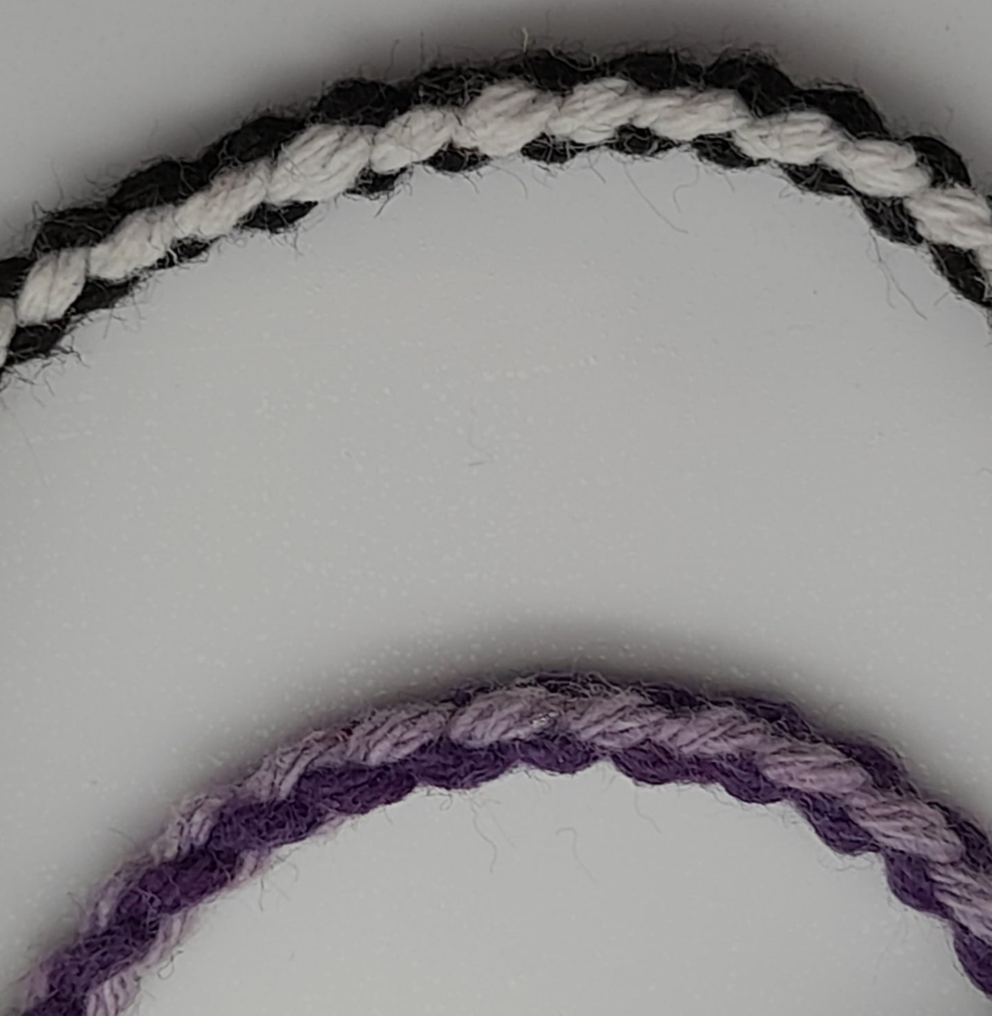 BRACELETS EN MACRAMÉ BICOLORES - 3 TYPES DE NOEUDS - AJUSTABLES & MIXTES, UNIQUES & ARTISANAUX