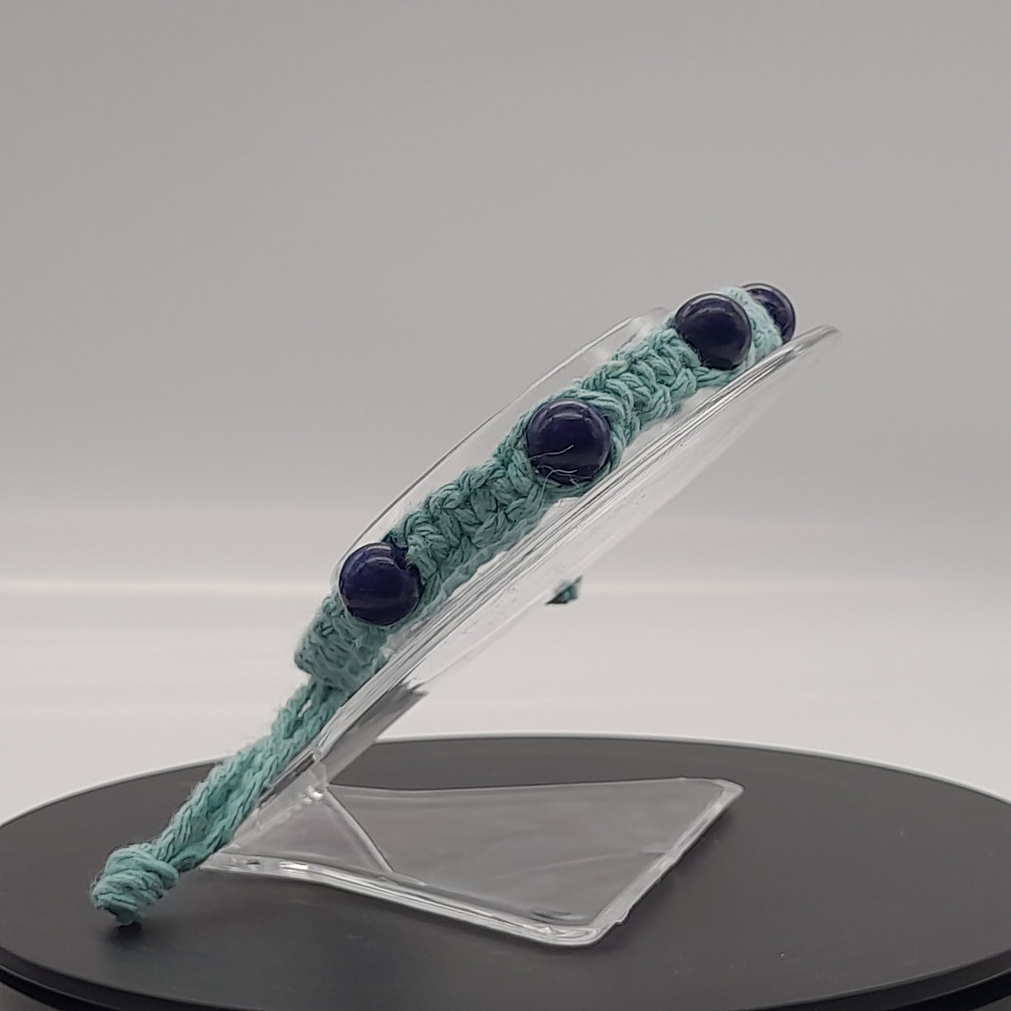 BRACELET MACRAMÉ EN PIERRE DE LAPIS LAZULI - AJUSTABLE & MIXTE, UNIQUE & ARTISANAL