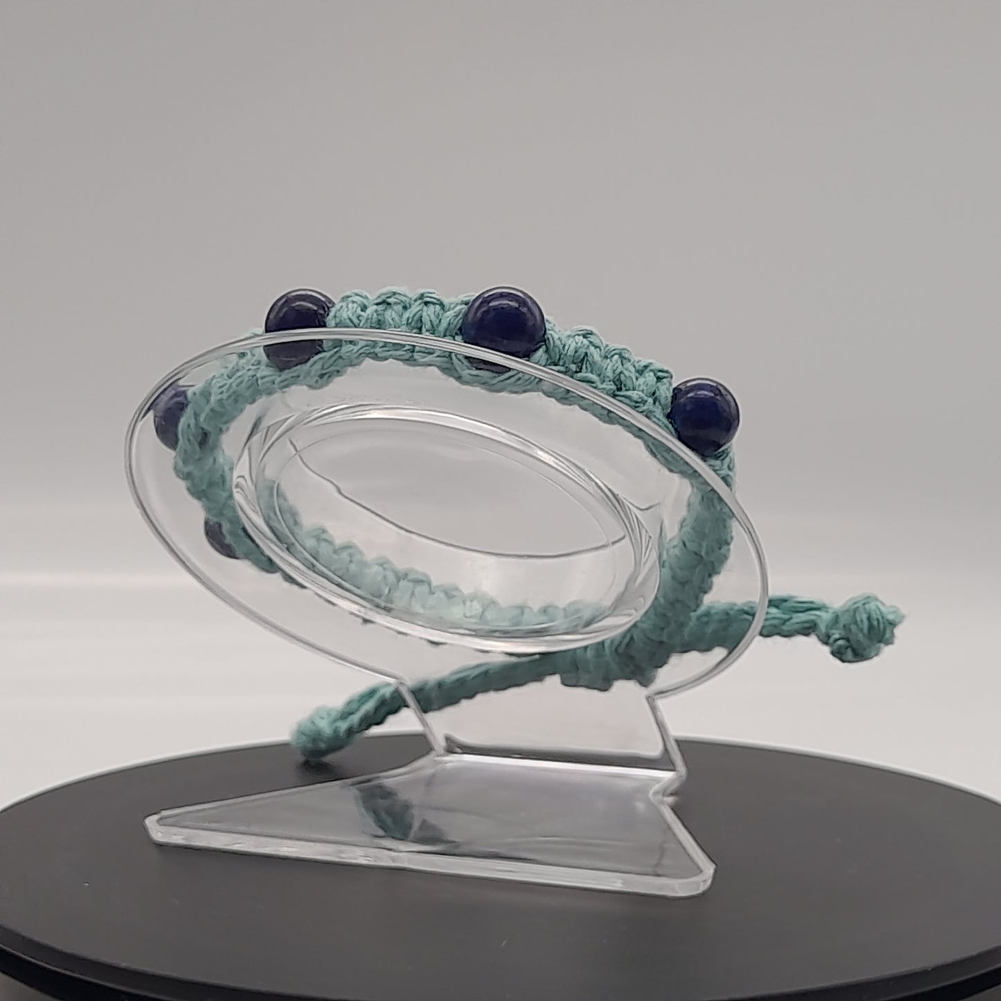 BRACELET MACRAMÉ EN PIERRE DE LAPIS LAZULI - AJUSTABLE & MIXTE, UNIQUE & ARTISANAL