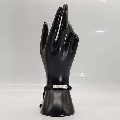 BRACELET EN MACRAMÉ MODÈLE " SMILE " - AJUSTABLE & MIXTE, UNIQUE & ARTISANAL