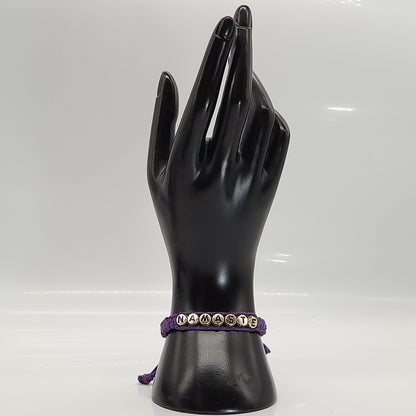 BRACELET EN MACRAMÉ MODÈLE " NAMASTE " - AJUSTABLE & MIXTE, UNIQUE & ARTISANAL