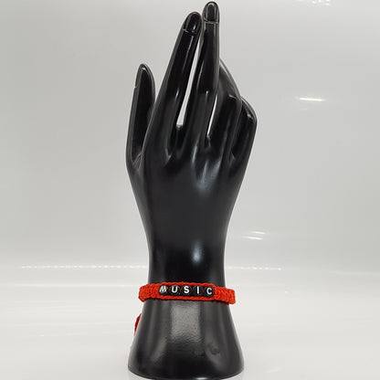 BRACELET EN MACRAMÉ MODÈLE " MUSIC " - AJUSTABLE & MIXTE, UNIQUE & ARTISANAL