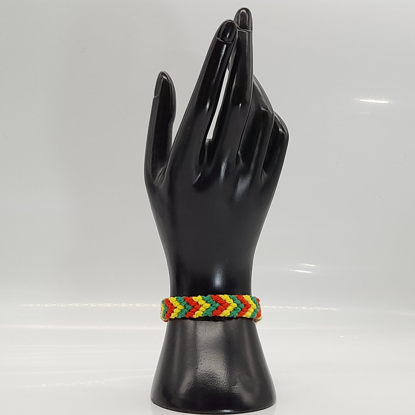 BRACELETS " BRÉSILIENS EN V " MULTICOLORES - AJUSTABLES & MIXTES, UNIQUES & ARTISANAUX